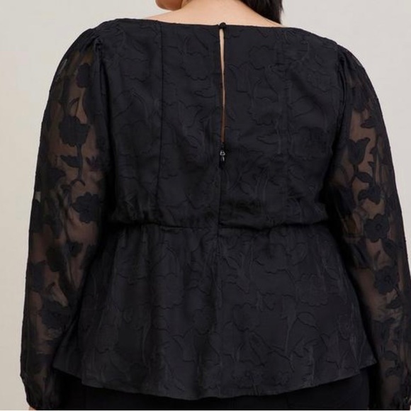 NWT TORRID Blk Puff Sleeve Top - Picture 3 of 6